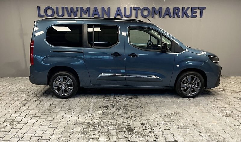 Toyota ProAce FAMILY VIP 8 AT LONG - fotka 19 z 19