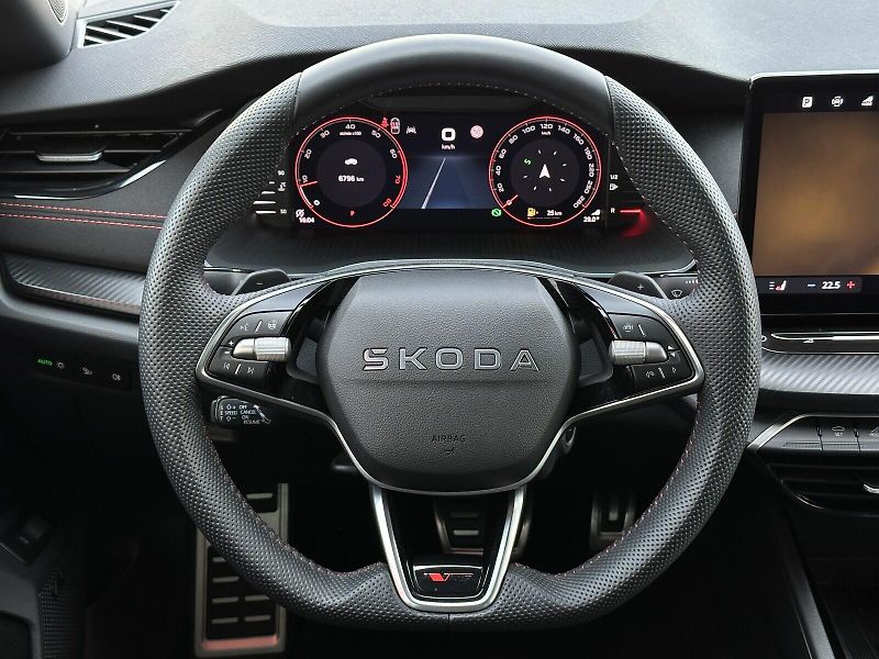 Škoda Octavia RS 2.0TSi DSG 265PS NAVI V.Ped - fotka 23 z 51