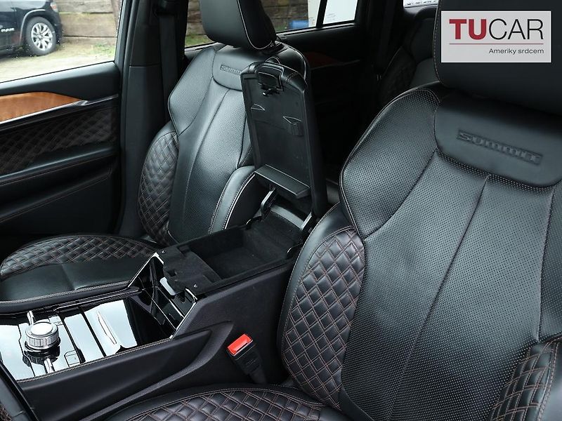 Jeep Grand Cherokee (2022) Summit Reserve 5.7 V8 HEMI  - fotka 27 z 41