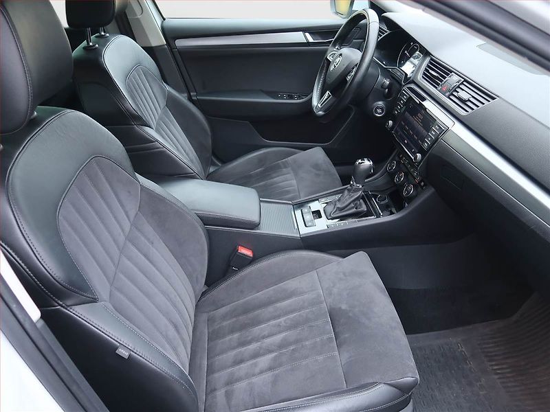 Škoda Superb (2016) Style 2.0 TDI, 4X4, Automat - fotka 9 z 23
