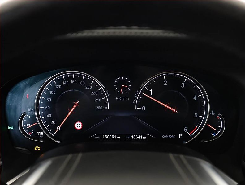 BMW Řada 7 (2019) M Paket 730Ld - fotka 9 z 18