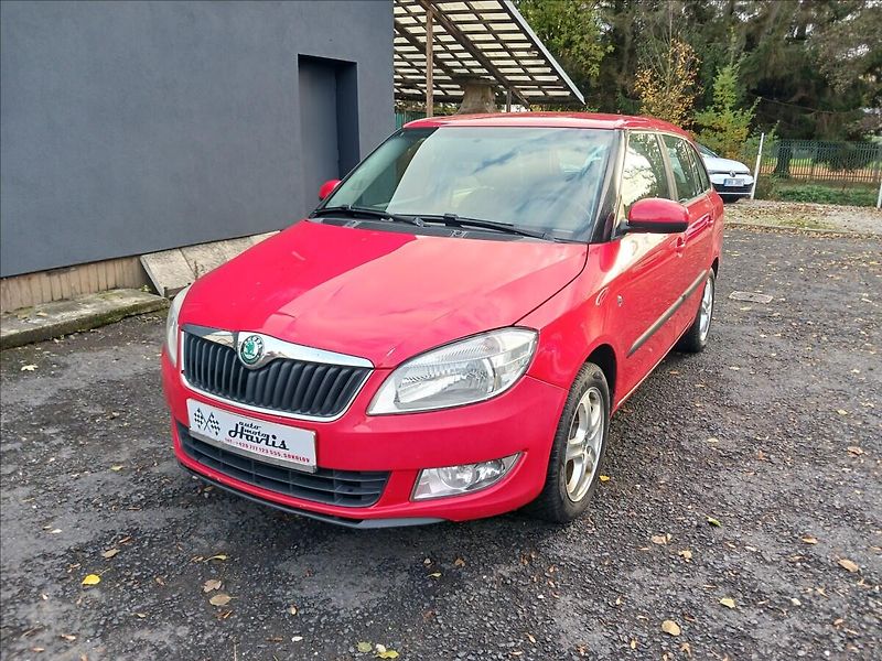 Škoda Fabia 1,2 KOMBI TAŽNÉ, LETNÍ + ZIMNÍ - fotka 1 z 16