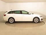Škoda Octavia (2022) 2.0 TDI, Automat, Serv.kniha - náhled 6