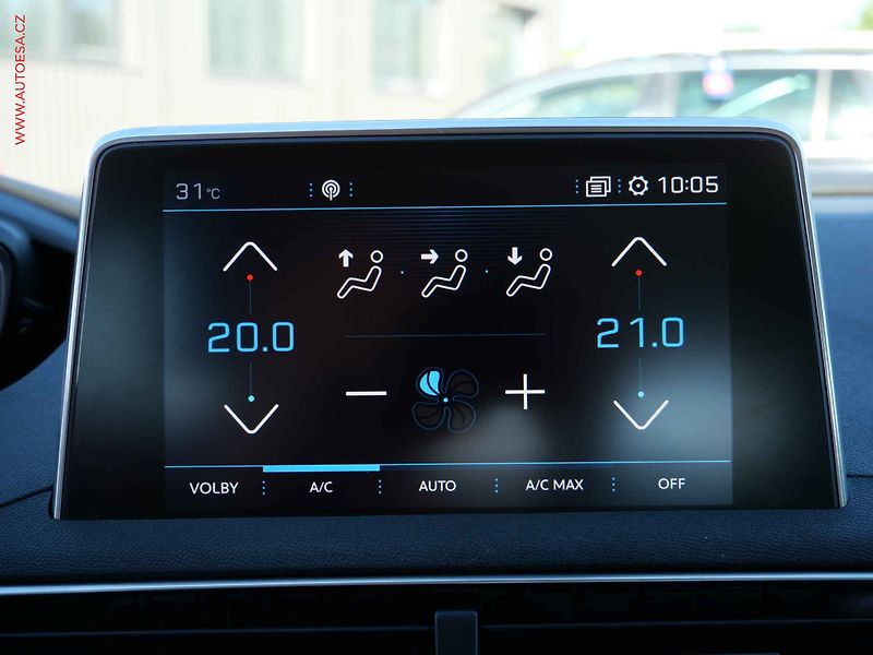 Peugeot 3008 (2018) 1.6 HDi, 1.maj,ČR, Active - fotka 17 z 20