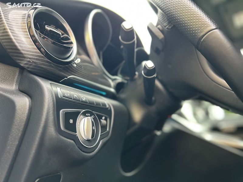 Mercedes-Benz Třídy V 4matic 1.maj ČR odpočet DPH - fotka 17 z 36