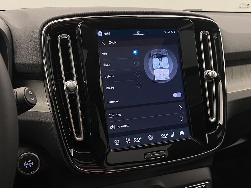 Volvo XC40 (2026) B4 AUT DARK PLUS - fotka 58 z 65