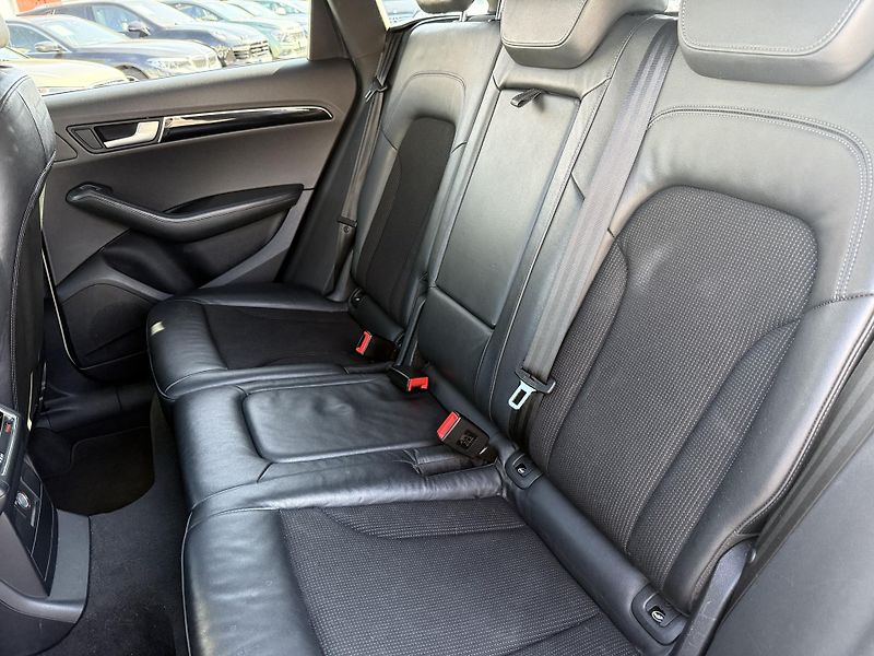 Audi Q5 2.0 TDI 125kW QUATTRO - fotka 29 z 31