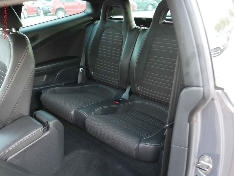 Volkswagen Scirocco (2010) 1.4TSi, servis.kniha - fotka 10 z 15