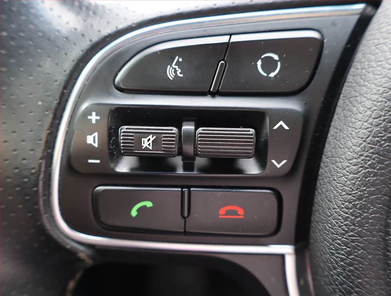 Kia Sportage (2018) 1.6 T-GDI, 4X4, Automat, Kůže - fotka 16 z 29