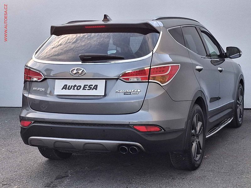 Hyundai Santa Fe (2015) 2.2 CRDi 4x4, Premium, AT - fotka 4 z 23