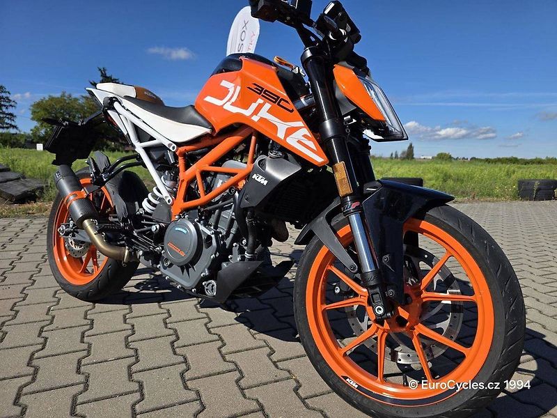 KTM 390 Duke (2019) - fotka 3 z 14