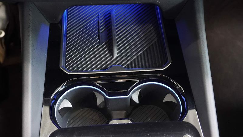 BMW i5 xDrive40 M-Sport HuD 360 Venti - fotka 11 z 24