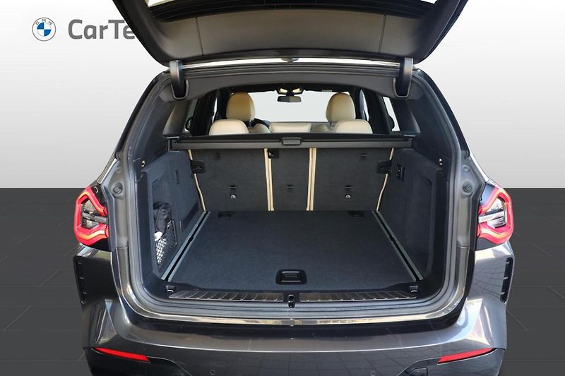 BMW X3 xDrive20d - fotka 8 z 25