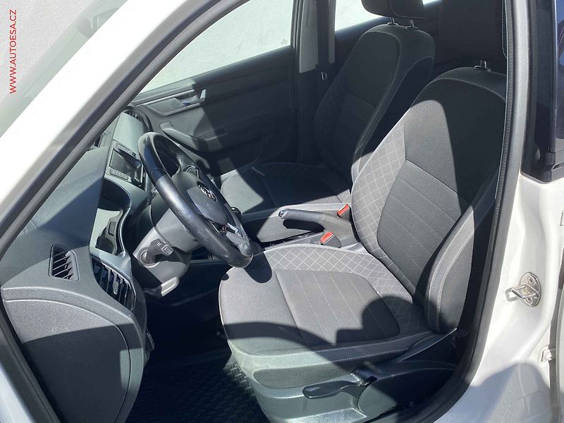 Škoda Fabia (2019) 1.0 TSi, 1.maj,ČR, Ambition - fotka 9 z 16