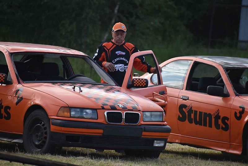 Kaskadéři z Flott Cascaders team předvedli v Bruntále své klasické autorodeo 25. června. V České Vsi vystoupí 28. června a v Bludově 1. července.