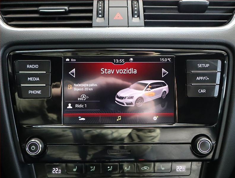 Škoda Octavia (2018) RS 2.0 TDI 4x4 DSG, 4X4 - fotka 19 z 25
