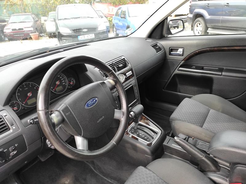 Ford Mondeo AUTOMAT, GHIA, LIFTBACK - fotka 10 z 20