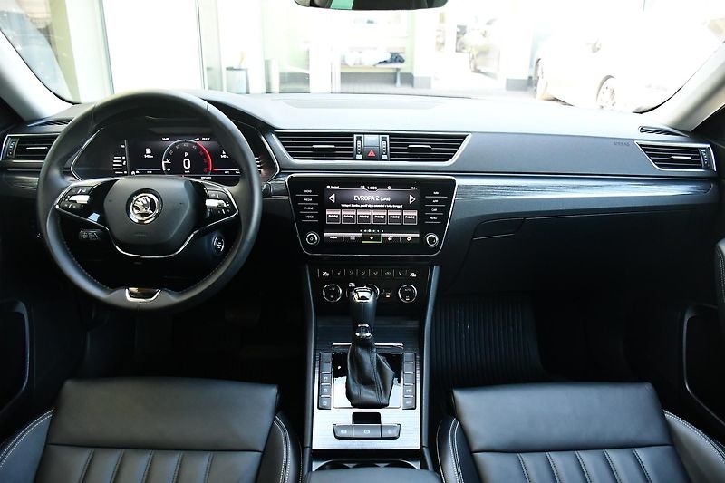 Škoda Superb 2.0TDi 147kW STYLE  NTOP TAŽNÉ - fotka 6 z 45
