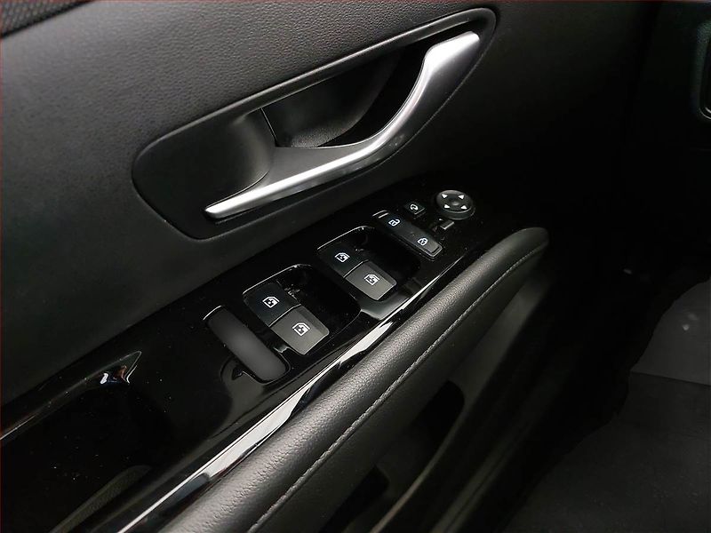 Hyundai Tucson (2022) Smart 1.6 T-GDI - fotka 16 z 16