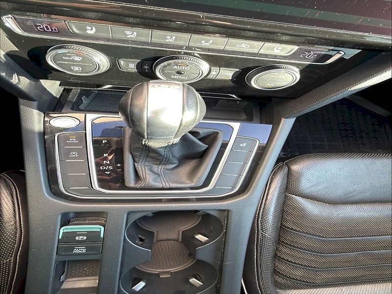 Volkswagen Arteon (2018) ELEG 2,0 BI-TDI SCR 4MOT DPF 7 - fotka 22 z 23