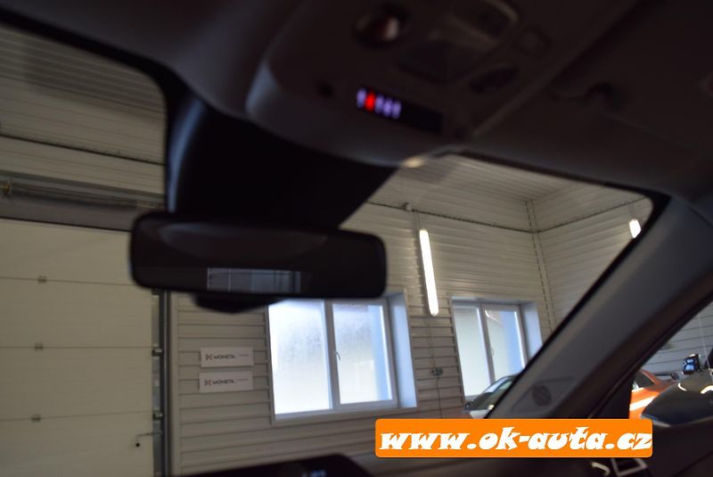 Citroën C4 X 1.2 PURETECH PACK 96 kW. - fotka 53 z 62