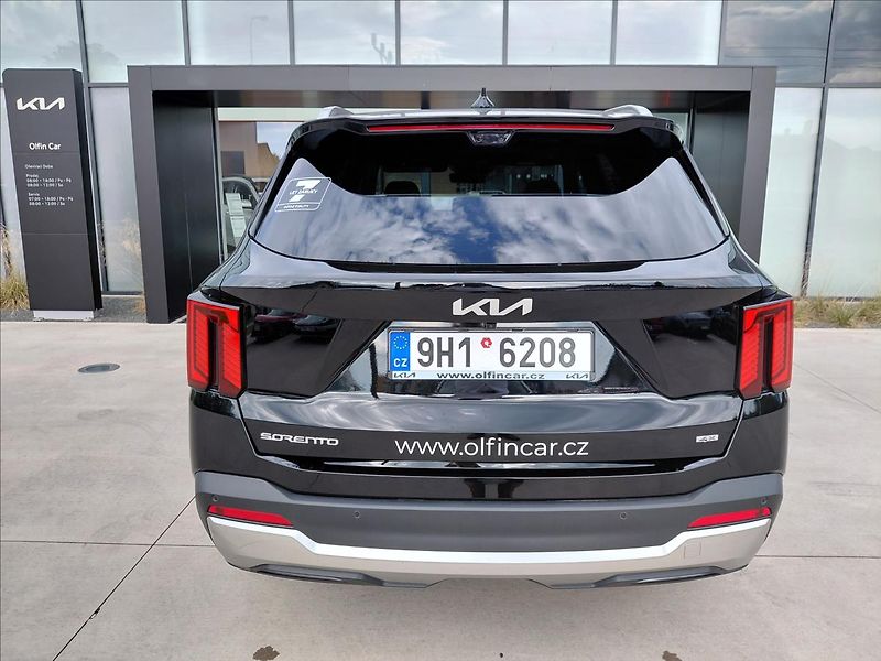 Kia Sorento (2026) 2,2   CRDI 7P 4x4 8DCT TOP - fotka 7 z 23