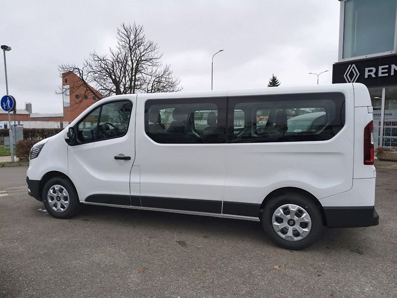 Renault Trafic (2025) L2 Equilibre Blue dCi 150  Com - fotka 6 z 27