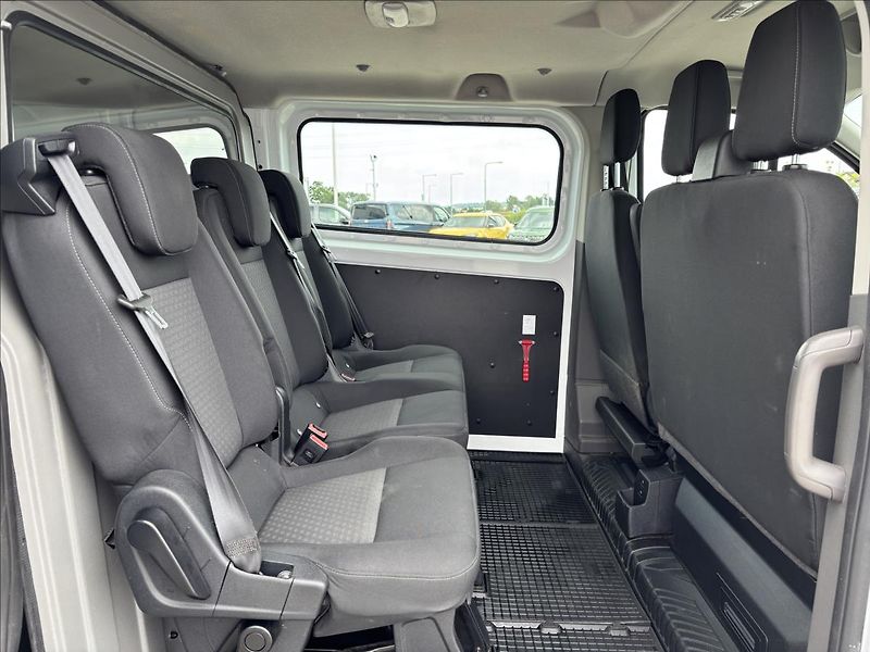 Ford Transit Custom 2,0 EcoBlue 96kW K.Van - fotka 13 z 32
