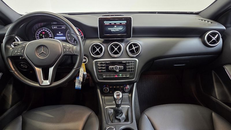 Mercedes-Benz Třídy A - fotka 6 z 6