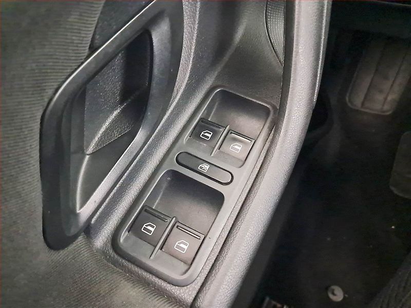 Škoda Fabia (2012) Ambition 1.2 TSI, nová STK - fotka 16 z 16