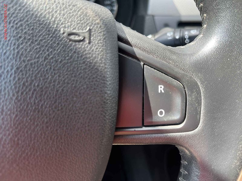Renault Laguna (2007) 2.0dCi, STK7/28 - fotka 14 z 15