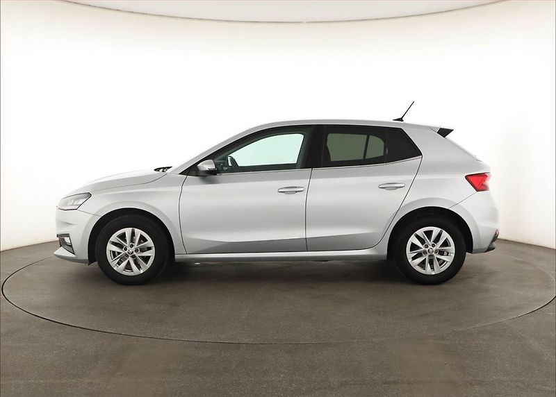 Škoda Fabia (2024) 1.0 TSI, Top Selection, FullLe - fotka 3 z 15