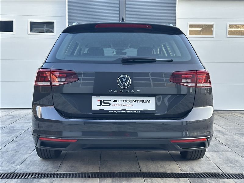 Volkswagen Passat 1,5 TSI 150PS  Business DSG - fotka 9 z 53