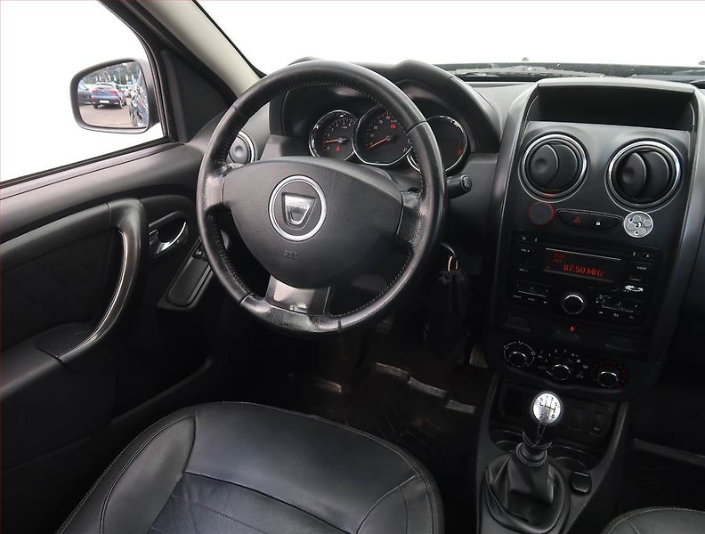 Dacia Duster (2014) 1.2 TCe - fotka 7 z 16