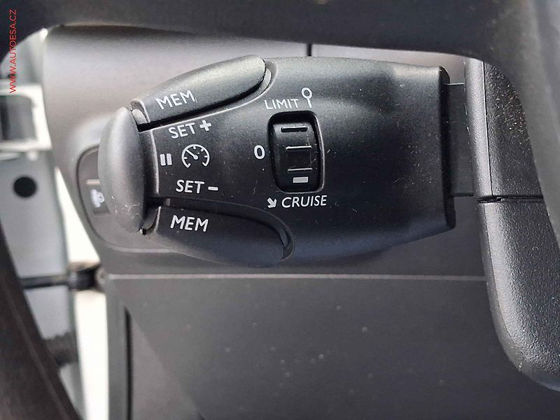 Citroën C3 (2019) 1.2 PT, Park. čidla - fotka 14 z 17