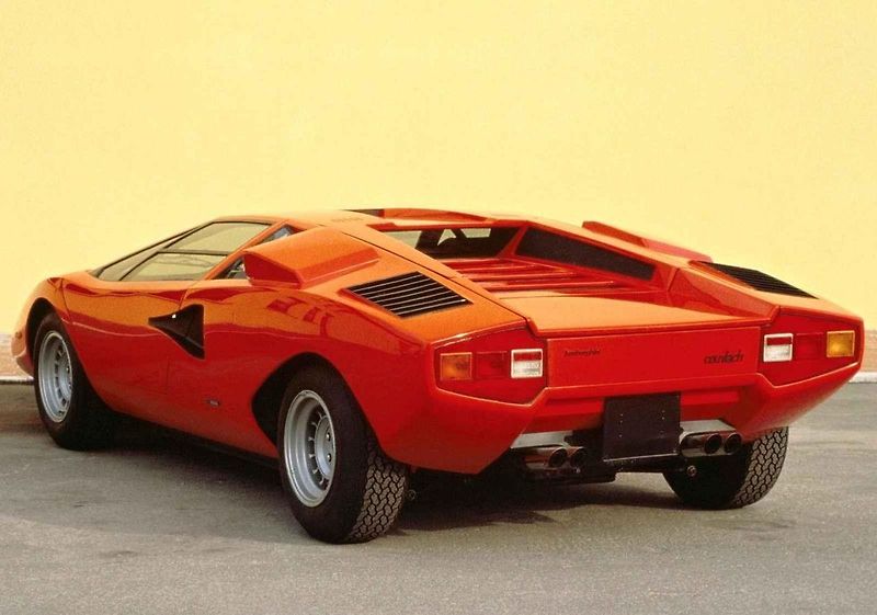 Countach je slavné automobilové jméno a určitě zaslouží vzkříšení