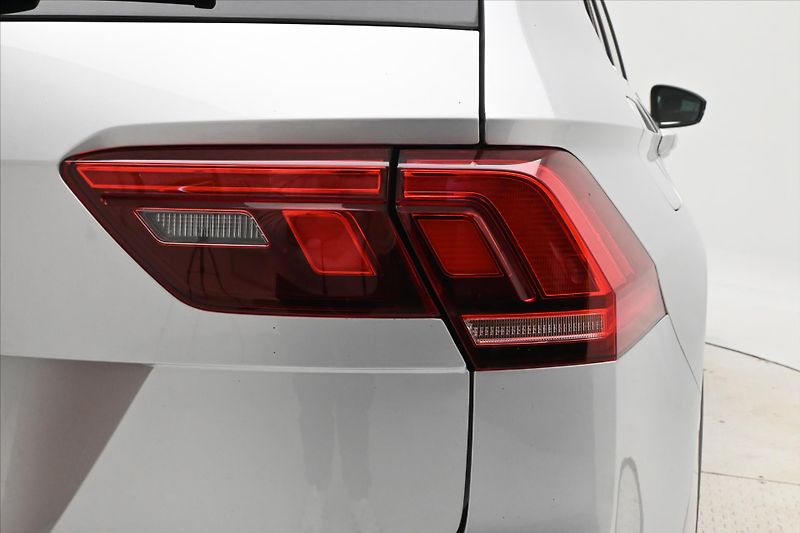 Volkswagen Tiguan 2,0 TDI 110 kW DSG iQ.DRIVE Zá - fotka 30 z 30