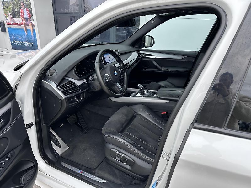BMW X5 xDrive30d M-Sport - fotka 13 z 23