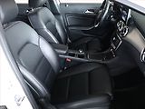 Mercedes-Benz GLA (2018) AMG line 220 4MATIC, 4X4 - náhled 7