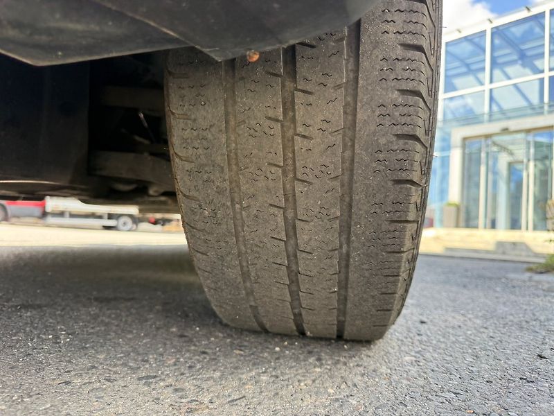 Renault Master 12 palet EURO 6 - fotka 8 z 19