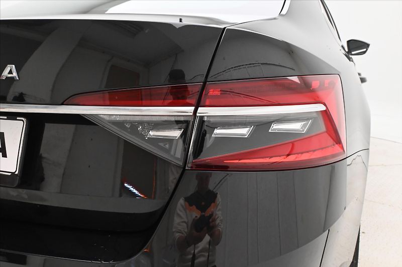Škoda Superb 2,0 TDI 110 kW Style Záruka až - fotka 29 z 30