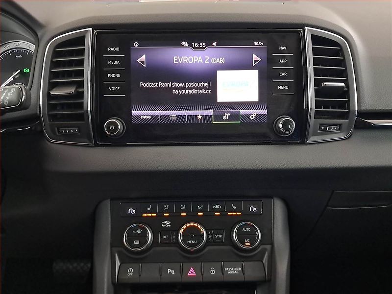 Škoda Karoq (2021) Style 1.5 TSI - fotka 12 z 18