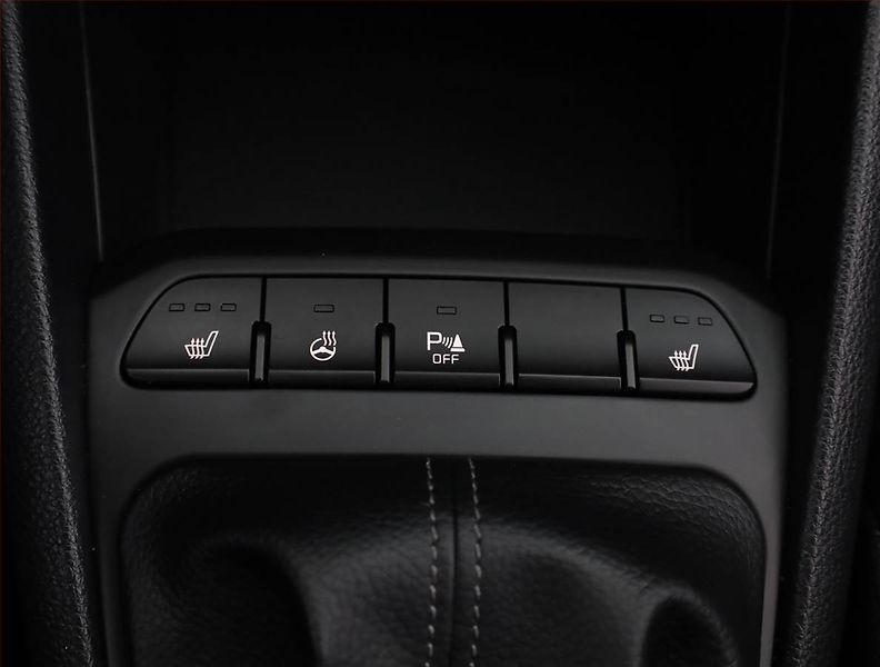 Kia Stonic (2023) 1.2 DPI, ČR,1.maj, Serv.kniha - fotka 11 z 18