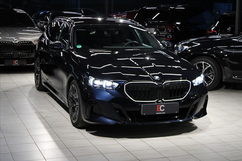 BMW Řada 5 520d xDrive M Sport Pro DAProf - fotka 1 z 13
