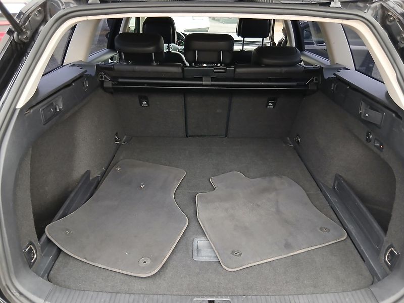 Volkswagen Passat 2.0 TDI, Highline, DSG - fotka 20 z 48