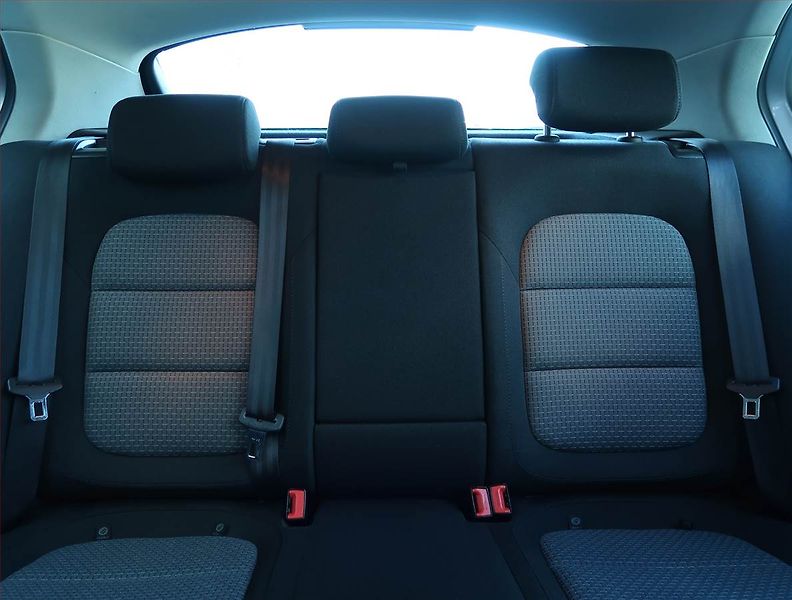 Škoda Superb (2011) 1.4 TSI, Serv.kniha, Xenony - fotka 10 z 16