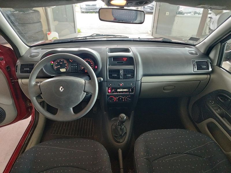 Renault Clio (2001) 1,5DCI,48KW,KLIMA,ALU,naj.127t - fotka 17 z 20