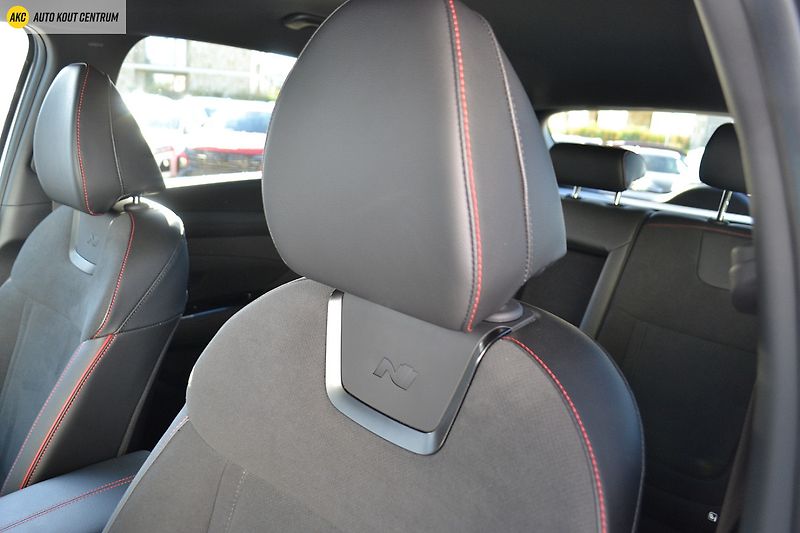 Hyundai Tucson 1,6 T-GDI-118KW N-LINE DCT FL - fotka 20 z 61