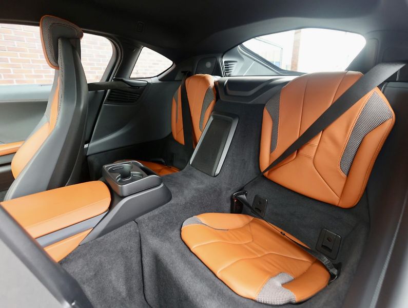 BMW i8 (2018) xdrive Laser - fotka 24 z 44