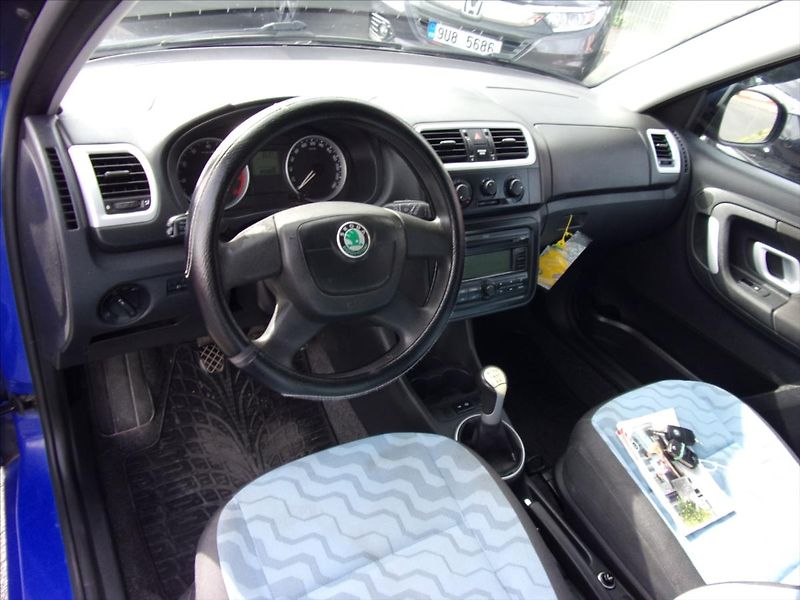 Škoda Fabia 1,4 16V - fotka 16 z 25